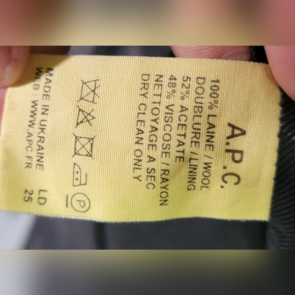 A.PC. Wool H. Moser Long Coat Button - Picture 6 of 8